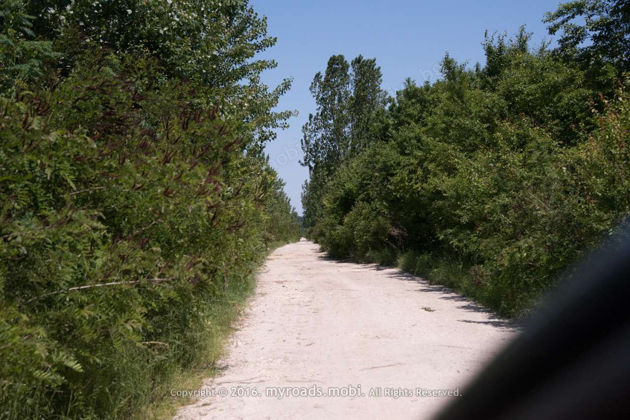 ribarsko-selishte-brashlen-myroadsmobi-berova- (13)