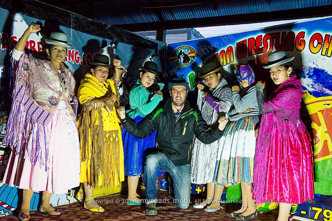 la-paz-bolivia-cholitas-wrestling-iberova-myroadsmobi (3)